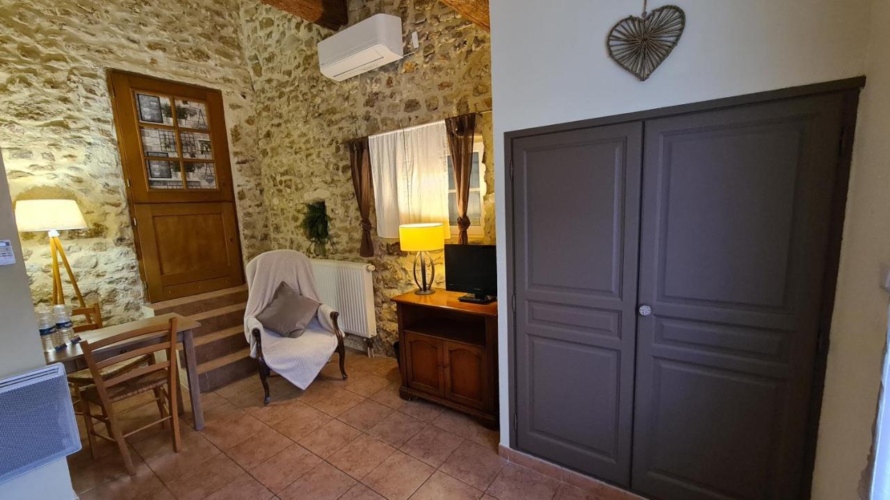 Logis Hotel La Bastide Saint Bach Suze-la-Rousse Exterior photo